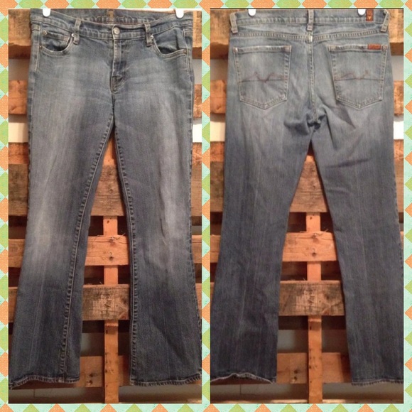 SOLD!! 7 For All Mankind Bootcut Jeans (Inseam 31)