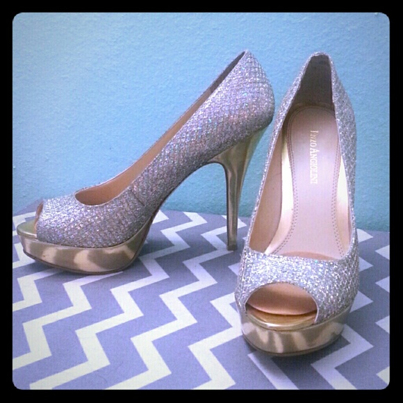 Silver gold SPARKLE Enzo Angiolini peep toe 6.5