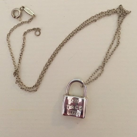 Tiffany's style lock necklace