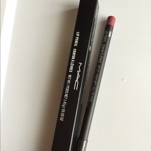 Mac cosmetics soar lip liner makeup