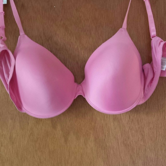 Pink bra - Picture 2 of 2