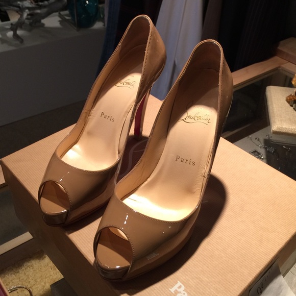 Christian Loubutins Nude Pumps - Picture 3 of 4