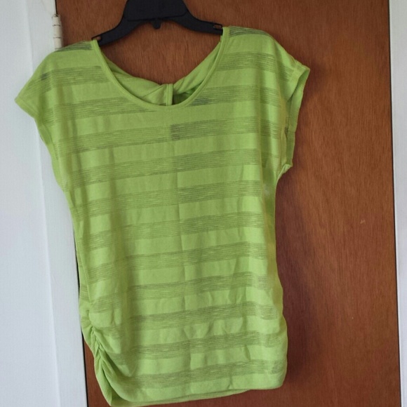 Lemon green top