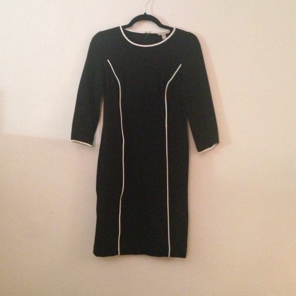 Black and white banana republic dress