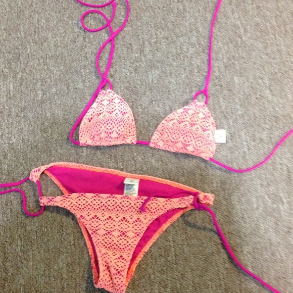 2 piece bathing suit