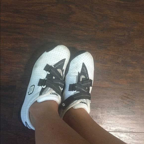 Shoes - Picture 2 of 3