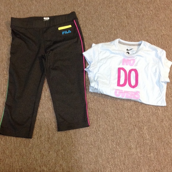 Girls athletic bottoms girls Nike top