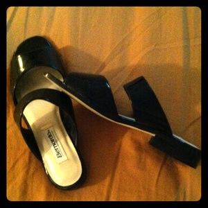 Black patent sandal