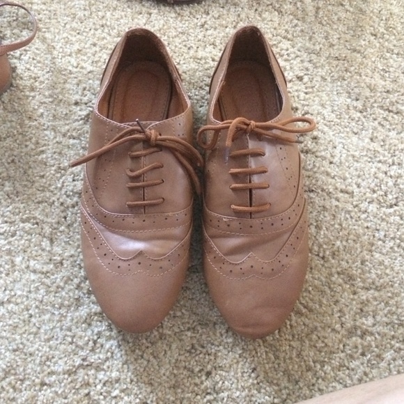 Tan Oxford Shoes