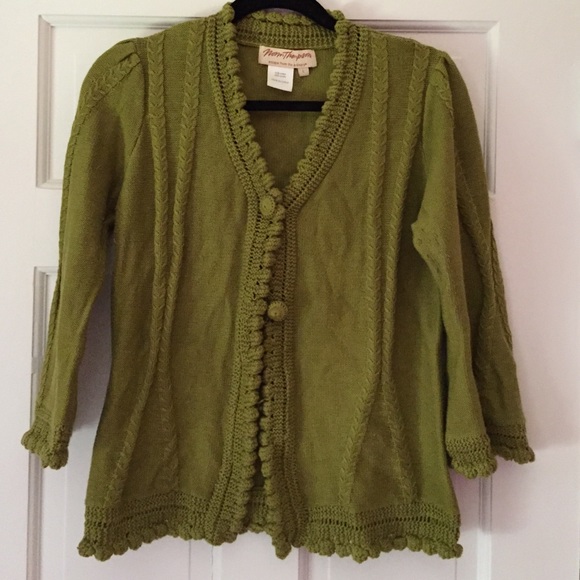 Lightweight sweater