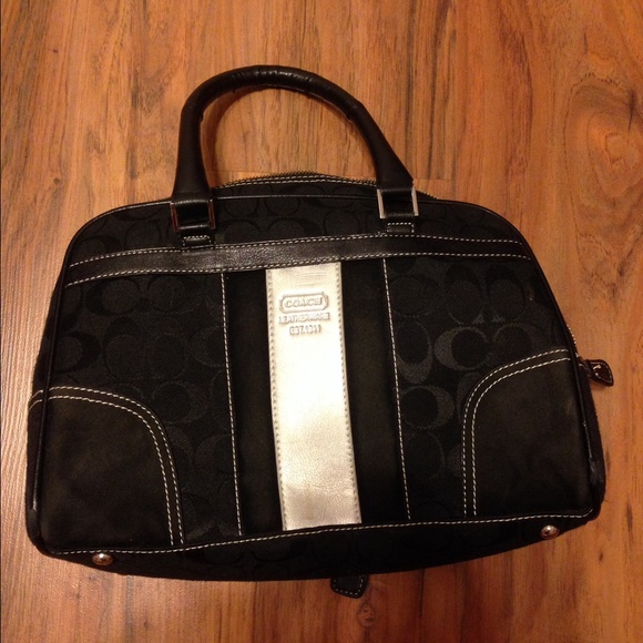 Coach Purse - Picture 1 of 3