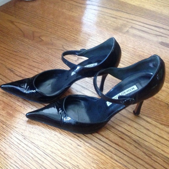 Manolo Blahnik patent leather Mary Jane pumps