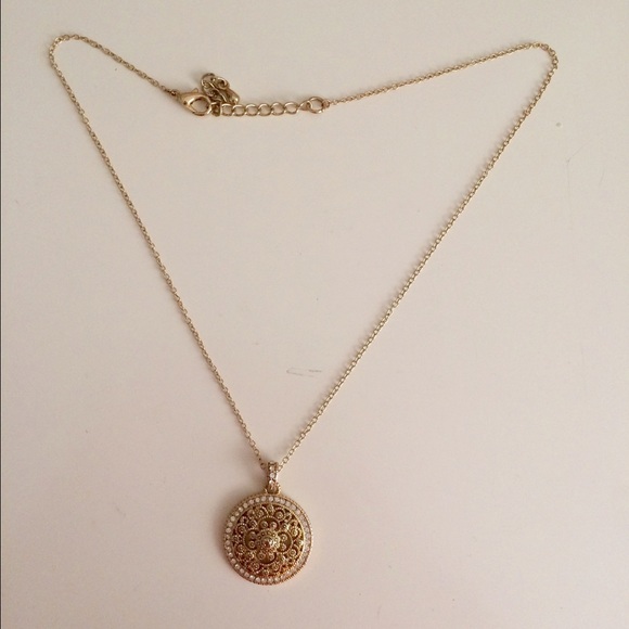 Necklace - Picture 2 of 2