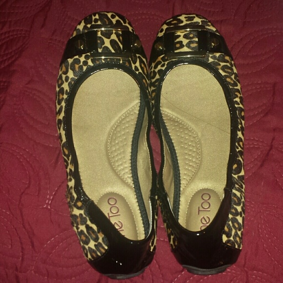 Leopard flats