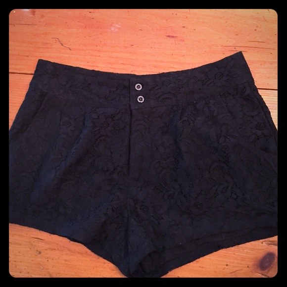 Forever21 black lace shorts size xs
