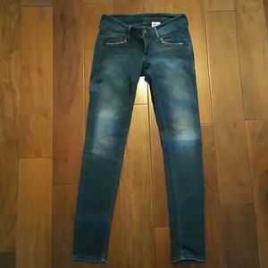 Low riding navy blue skinny jeans