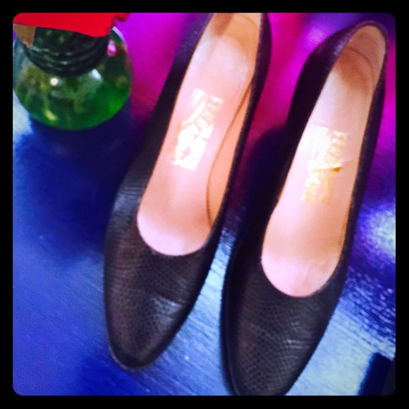 Salvatore Ferragamo Pumps Heels Size 8b