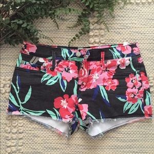 Roxy - Flower Print Shorts