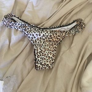 Victoria secret itsy bottoms