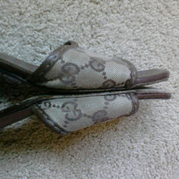 Gucci Slip On ***SOLD ON TRADESY*** - Picture 4 of 4
