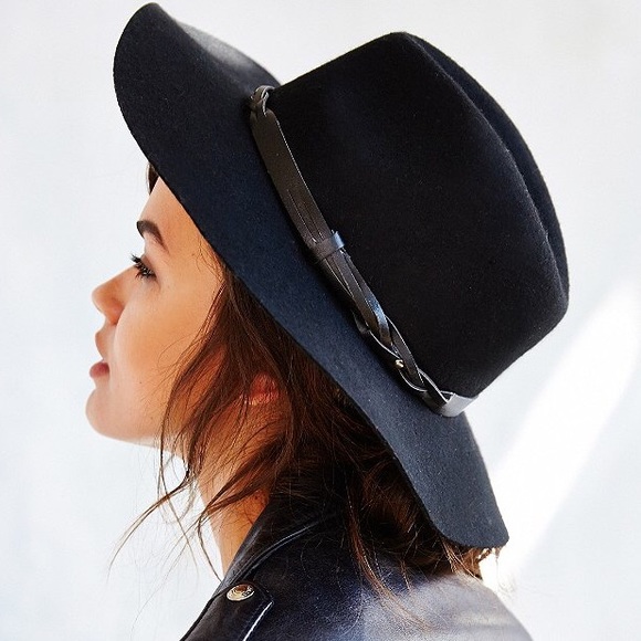 UO Braided Trip Felt Panama Hat in Black