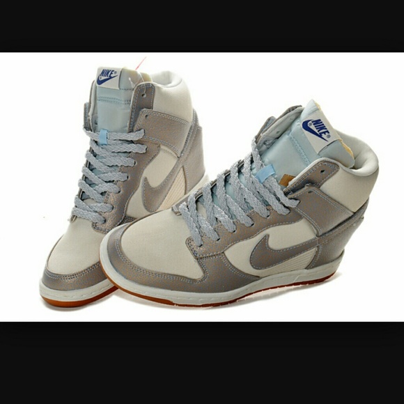 Nike Dunk Sky Hi Wedge Sneakers