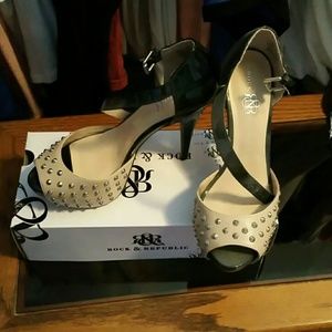 Weelend SALE Rock and Repulic studded heels