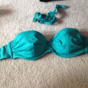 Strapless swim top