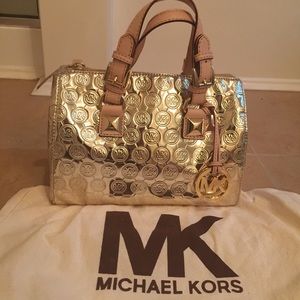 💯 Authentic .. Small Gold Mirror Gold Purse