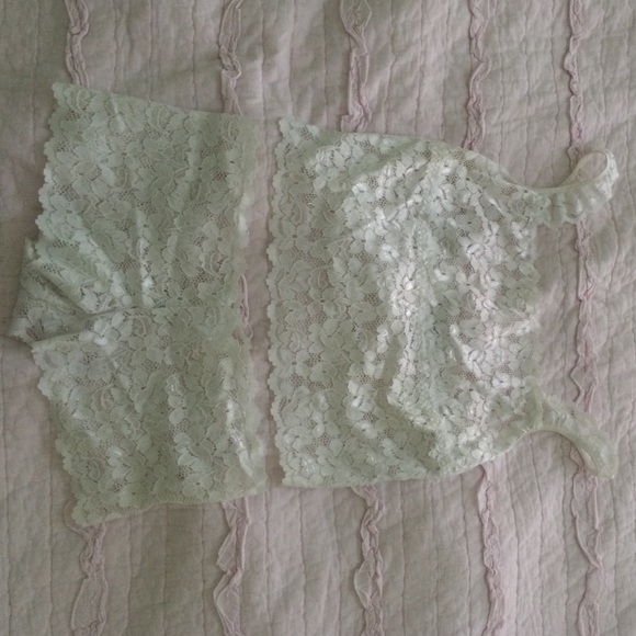 white lace intimate set