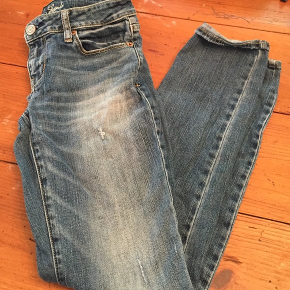American Eagle medium was skinny jeans
