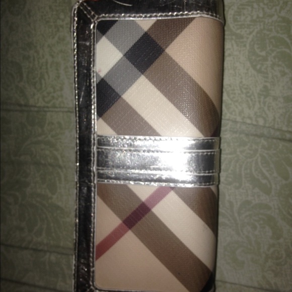 Burberry Penrose Continental Wallet