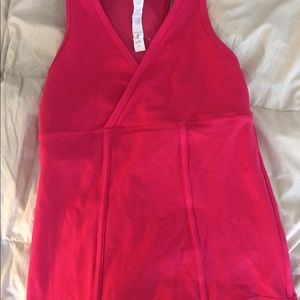 Lululemon tank