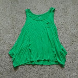 🆕 NWOT Emerald Colored Flowy Tank Top