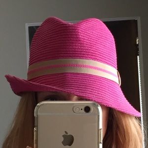 Fedora - asymmetric bright pink 💖