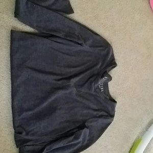 Long sleeve gray shirt