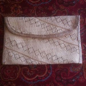 Straw Clutch