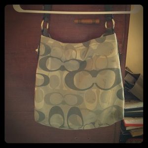 Coach purse-beautiful gray/metallic