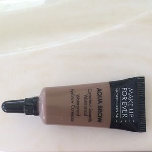 MAKE UP FOR EVER Aqua Brow