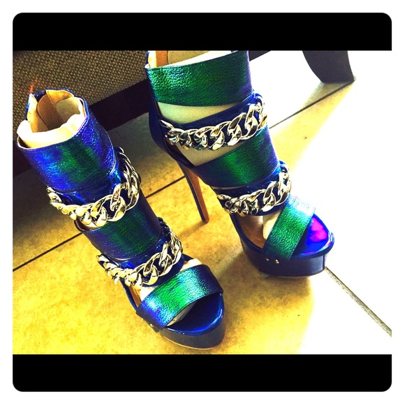 Heels size 8 1/2