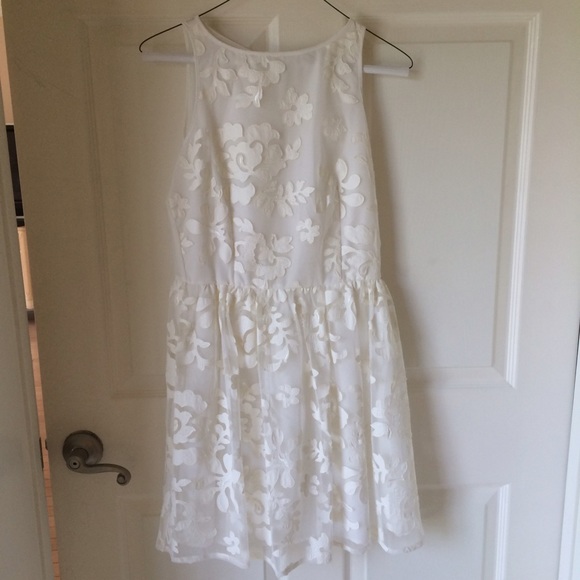 Nordstrom white laser cut party dress