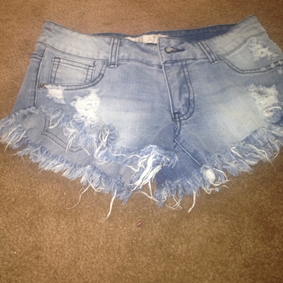 Denim booty shorts!
