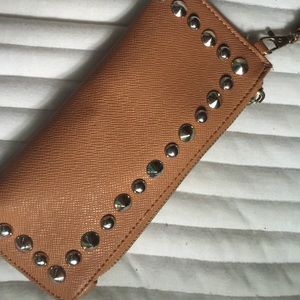 Cute little wallet , nice size