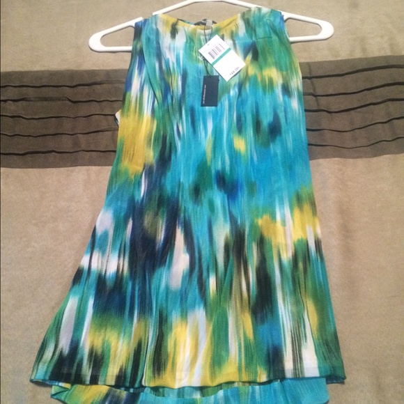 Multi color tank