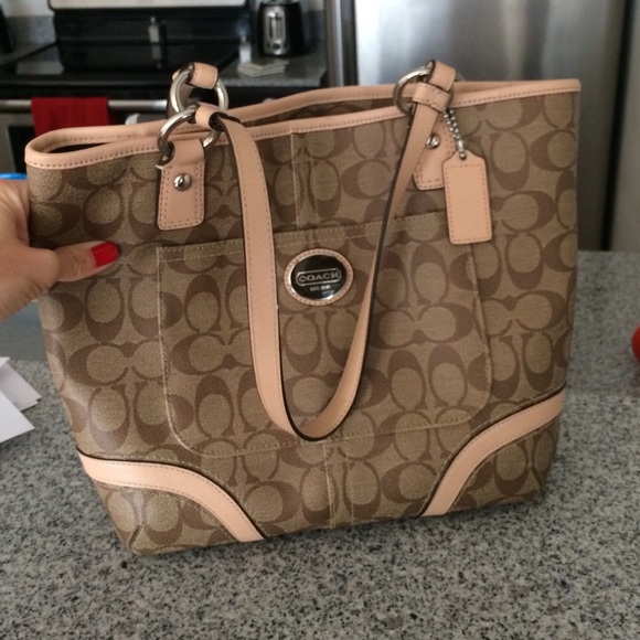 Coach purse- large.