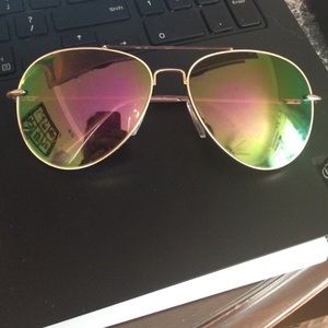 Color aviators