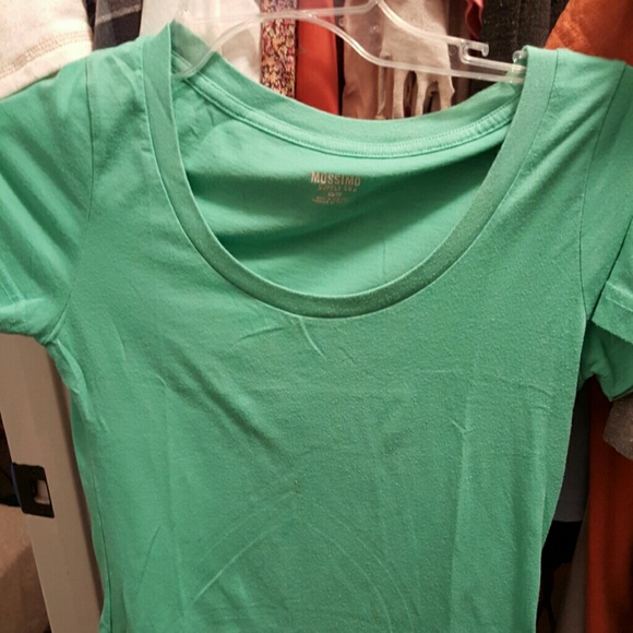 4xMossimo Shirts