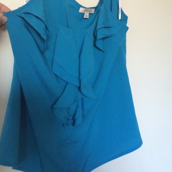Forever 21 L ruffle summer top - Picture 3 of 3