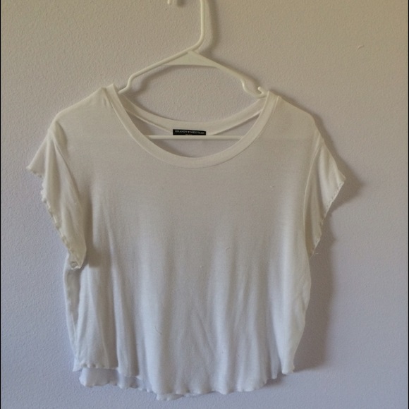 Brandy Melville crop top