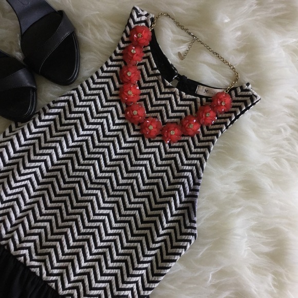 BLACK AND WHITE CHEVRON HI-LO DRESS